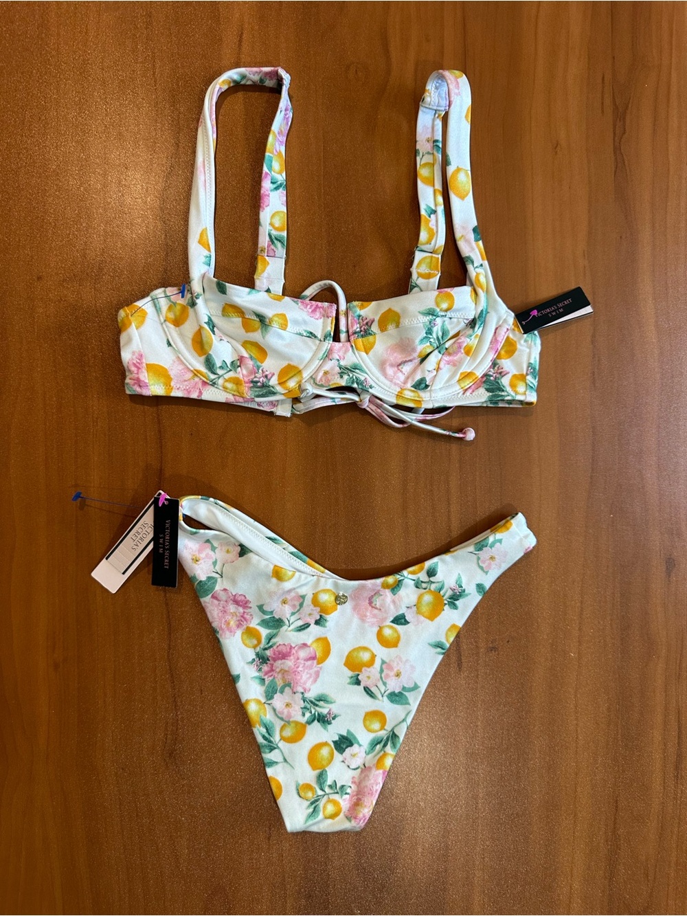 Victoria’s Secret Lemon Floral Bikini Set NWT 34A Top XS Bottom Underwire Swims